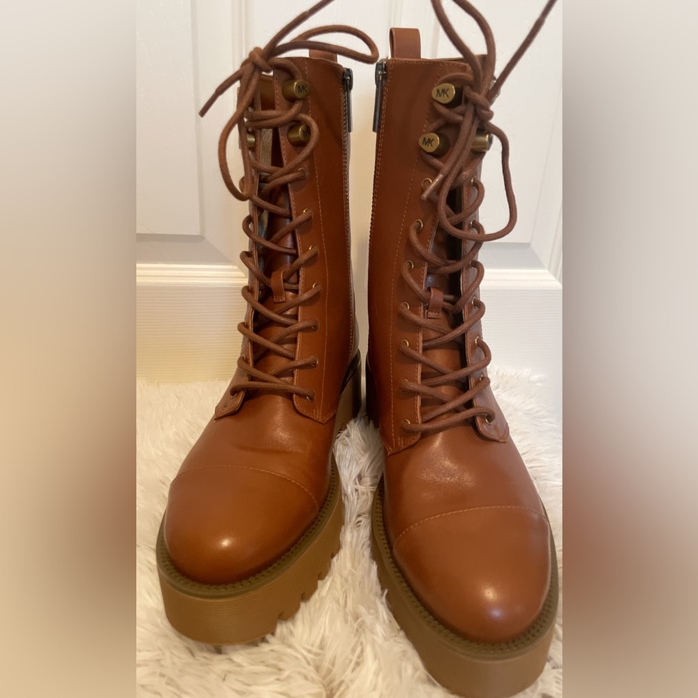 ❣️ MICHAEL KORS Anaka Leather Combat Boot ❣️